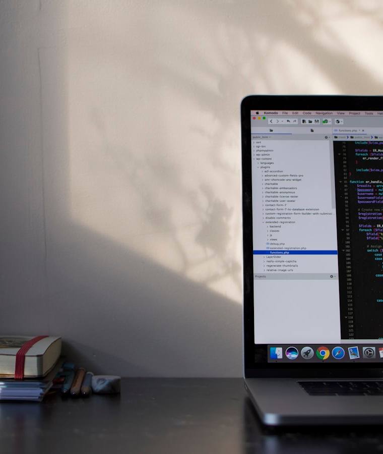 Capa do artigo: Quanto Custa Desenvolver um Software à Medida? Fatores que Determinam o Preço
